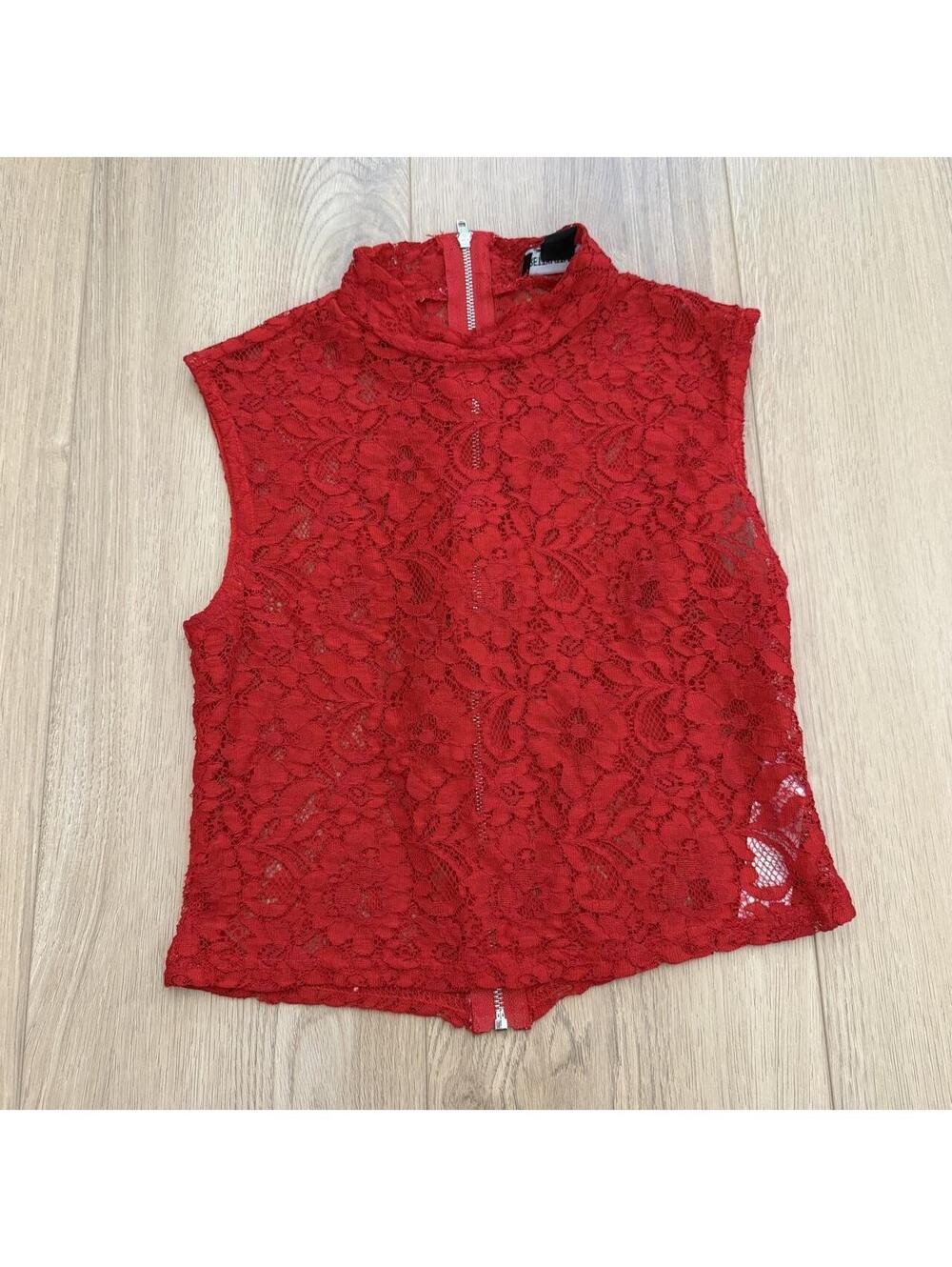Pretty little thing red lace mock neck crop tank